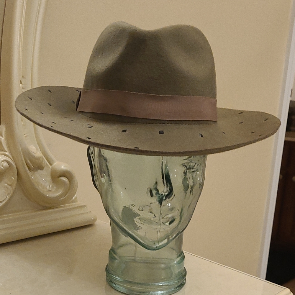 Vince Camuto Hat